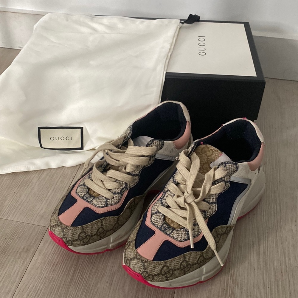 Women’s Gucci Sneakers 36